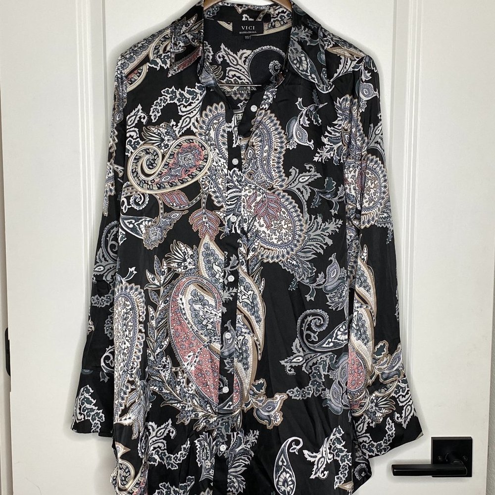 Vici Button Down Long Sleeve Dress Shirt